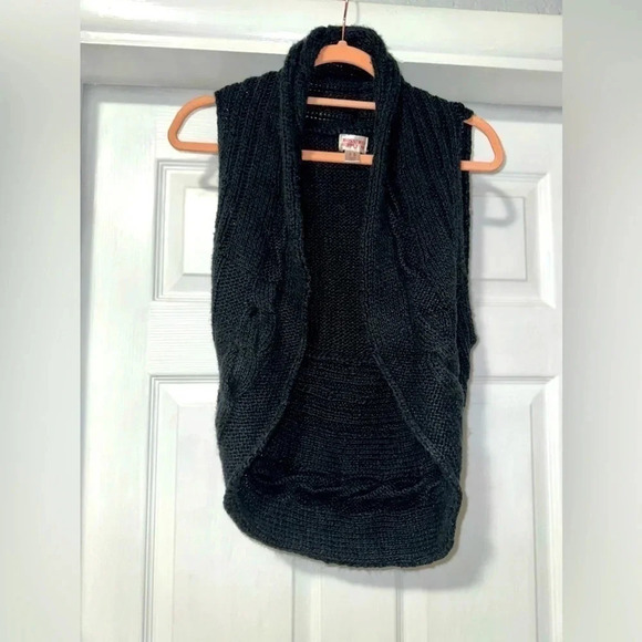 Mossimo Supply Co. Darling Black Sweater Vest - Picture 1 of 6